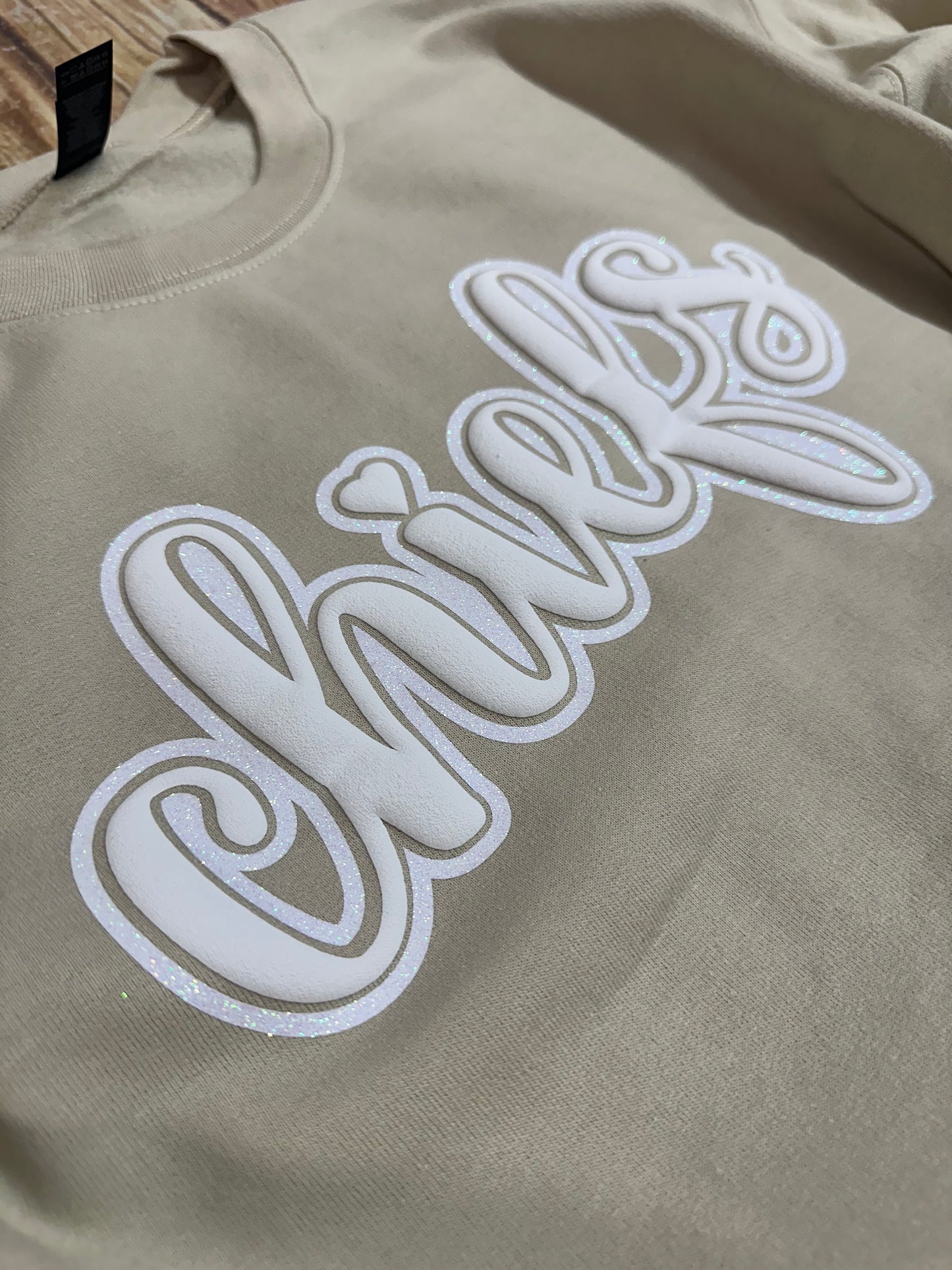 Simple Chiefs Puff with Glitter Outline